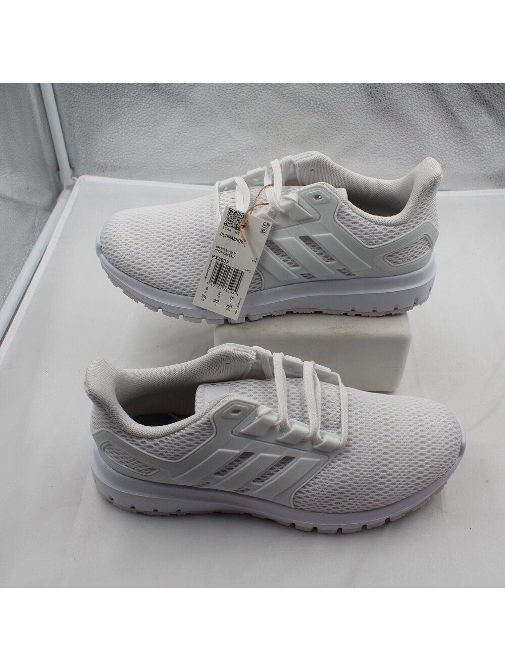 Adidas Ultimashow Women Size 9.5 Running Shoes Sneakers Cloud White FX3637